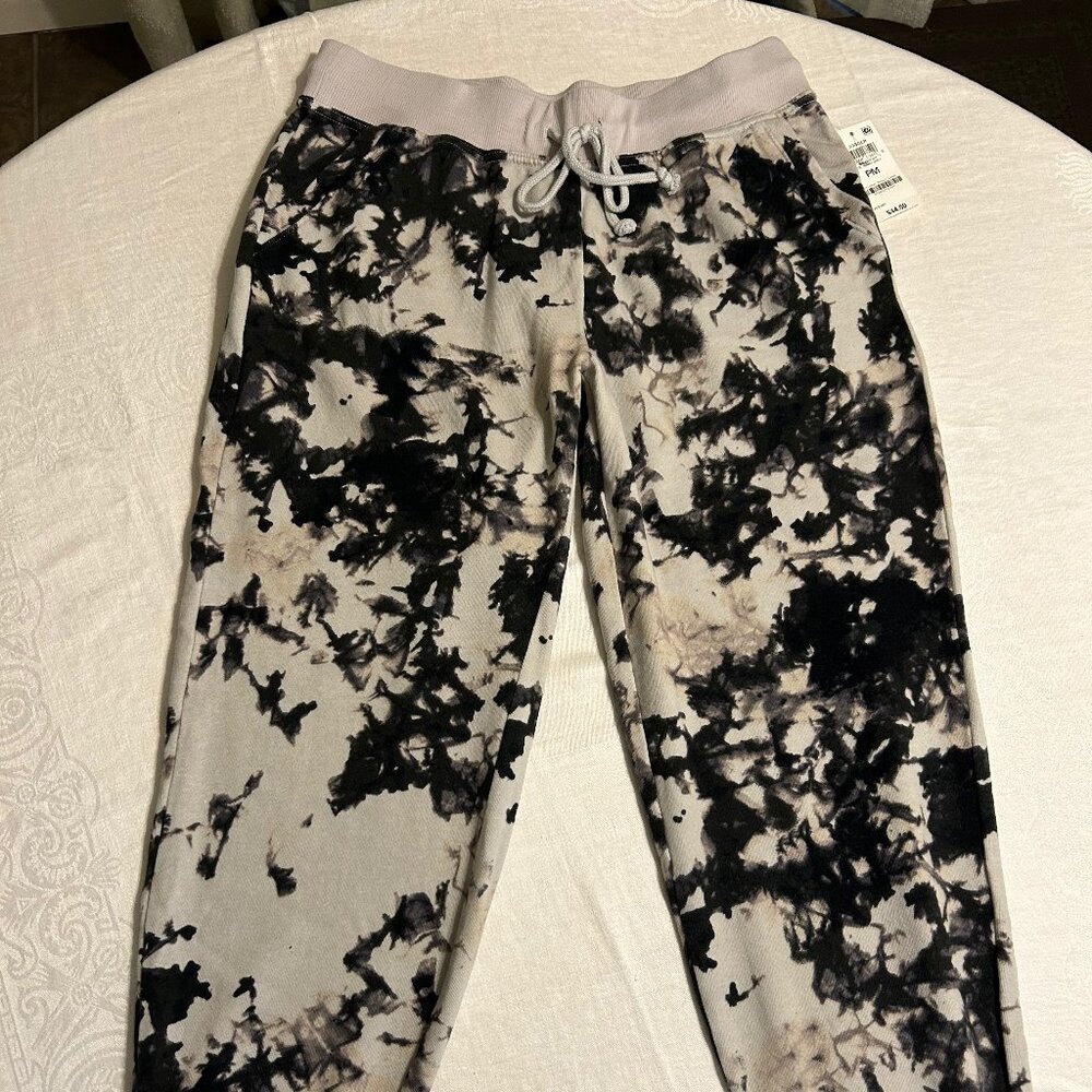 Style & Co tie-dye print joggers Size PM NEW WITH TAGS